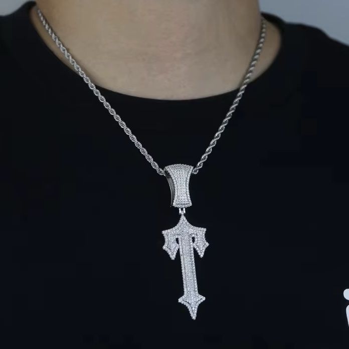 PENDENTIF TRAPSTAR ICE AVEC CHAÎNE