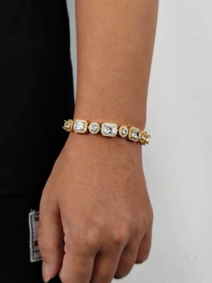 bijoux hip hop, bijoux rap, iced out, bling bling, collier rap, chaine hip hop, pendentif rap, bague hip hop, bracelet hip hop, grillz dents, montre bling, style urbain, streetwear luxe, bijou personnalise, bijou sur mesure, collier personnalise, pendentif personnalise, prenom personnalise, plaque personnalisee, medaille personnalisee, chaine sur mesure, pendentif prenom, bijou grave, gravure personnalisee, logo personnalise, piece unique, acheter bijou hip hop, bijou hip hop homme, bijou hip hop femme, cadeau personnalise, bijou luxe urbain, bijou rap france, bijou personnalise france, bijou de rappeur, bijou de rappeur americain, bijou en diamant, bijoux en or, bijoux en argent, bijoux en moissanite, bijou en or 18k, bijou en or 14k, bijou en argent 925, collier en diamant, chaine en or, pendentif en moissanite, bague en diamant, bracelet en or, bijoux luxe diamant