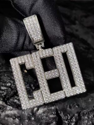bijoux hip hop, bijoux rap, iced out, bling bling, collier rap, chaine hip hop, pendentif rap, bague hip hop, bracelet hip hop, grillz dents, montre bling, style urbain, streetwear luxe, bijou personnalise, bijou sur mesure, collier personnalise, pendentif personnalise, prenom personnalise, plaque personnalisee, medaille personnalisee, chaine sur mesure, pendentif prenom, bijou grave, gravure personnalisee, logo personnalise, piece unique, acheter bijou hip hop, bijou hip hop homme, bijou hip hop femme, cadeau personnalise, bijou luxe urbain, bijou rap france, bijou personnalise france, bijou de rappeur, bijou de rappeur americain, bijou en diamant, bijoux en or, bijoux en argent, bijoux en moissanite, bijou en or 18k, bijou en or 14k, bijou en argent 925, collier en diamant, chaine en or, pendentif en moissanite, bague en diamant, bracelet en or, bijoux luxe diamant