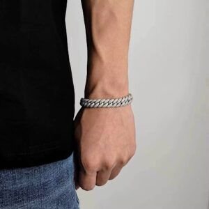 bijoux hip hop, bijoux rap, iced out, bling bling, collier rap, chaine hip hop, pendentif rap, bague hip hop, bracelet hip hop, grillz dents, montre bling, style urbain, streetwear luxe, bijou personnalise, bijou sur mesure, collier personnalise, pendentif personnalise, prenom personnalise, plaque personnalisee, medaille personnalisee, chaine sur mesure, pendentif prenom, bijou grave, gravure personnalisee, logo personnalise, piece unique, acheter bijou hip hop, bijou hip hop homme, bijou hip hop femme, cadeau personnalise, bijou luxe urbain, bijou rap france, bijou personnalise france, bijou de rappeur, bijou de rappeur americain, bijou en diamant, bijoux en or, bijoux en argent, bijoux en moissanite, bijou en or 18k, bijou en or 14k, bijou en argent 925, collier en diamant, chaine en or, pendentif en moissanite, bague en diamant, bracelet en or, bijoux luxe diamant