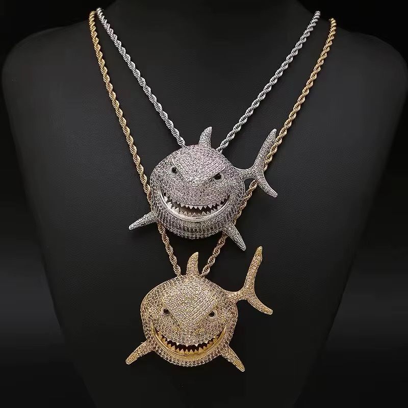 PENDENTIF REQUIN HIP-HOP SHARK ICE + CHAÎNE – Image 6