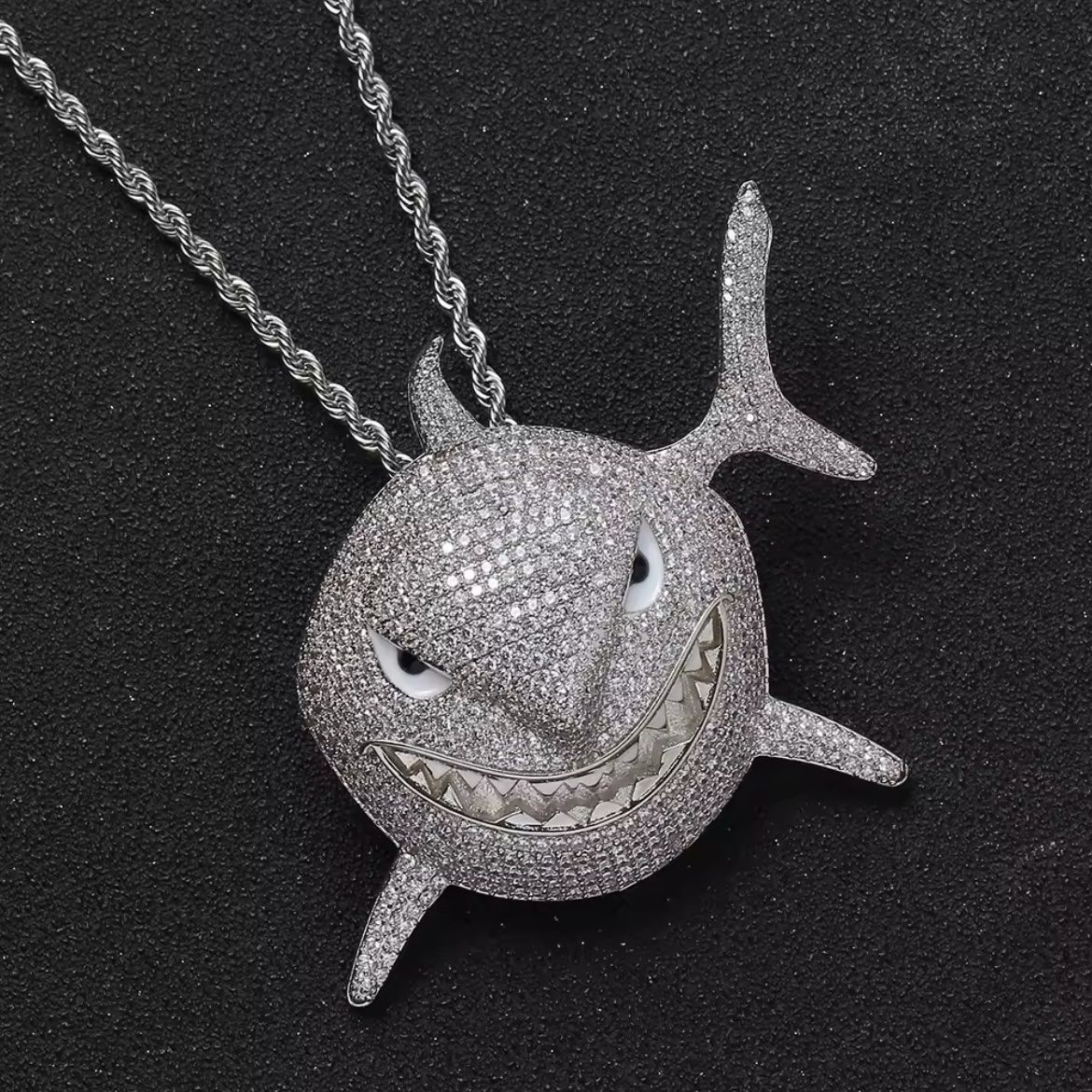 PENDENTIF REQUIN HIP-HOP SHARK ICE + CHAÎNE